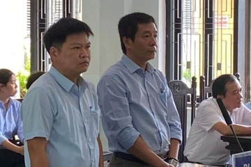 Vì sao cựu giám đốc CDC Thừa Thiên - Huế được miễn án tù?