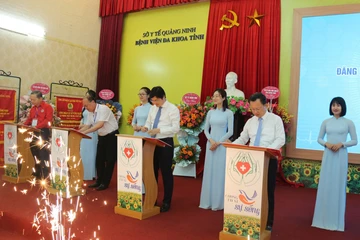 Chủ tịch UBND tỉnh Quảng Ninh đăng ký hiến mô, tạng