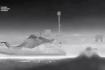 VIDEO: Tàu không người lái của Ukraine tiêu diệt tàu Nga trên Biển Đen