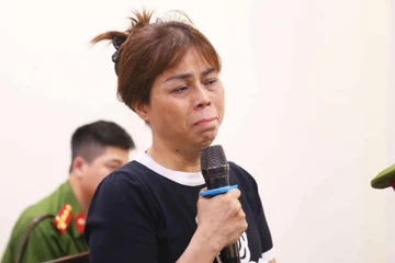 Vụ cô gái dừng đèn đỏ bị tông chết: Nỗi đau của người mẹ ở 2 phía 