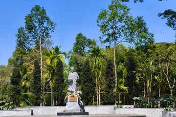 Thăm Mộ cụ Phó bảng Nguyễn Sinh Sắc vừa được xếp hạng Di tích quốc gia đặc biệt