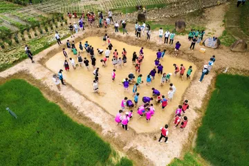 Lớp học giữa đại ngàn đánh thức đam mê khám phá của học sinh