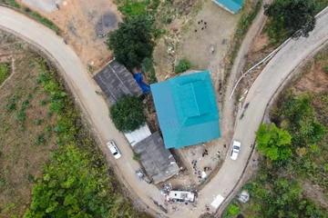  Vụ lật xe 9 người tử vong: Xuống dốc, cua gấp, xe lao qua trước nhà dân 