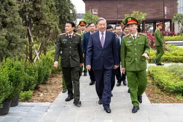 Tổng Bí thư Tô Lâm thăm, làm việc tại Trung tâm Dữ liệu Quốc gia