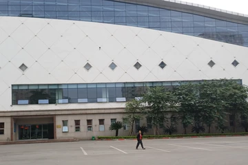 Vụ hoãn show ‘Về đây bốn cánh chim trời’: Người dân gửi đơn lên công an