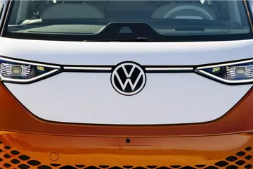 Volkswagen tính dùng động cơ xăng để cứu mảng xe điện