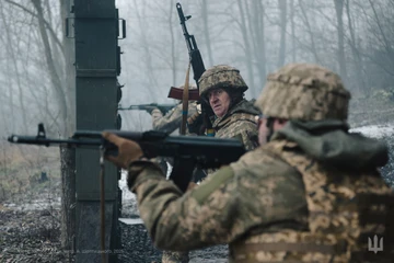 Chiến sự Nga-Ukraine 29-12: Ác liệt khắp nơi; Kiev nói Nga nã hơn 100 quả bom dẫn đường, hàng nghìn UAV, hơn 2.500 vụ pháo kích khắp Ukraine