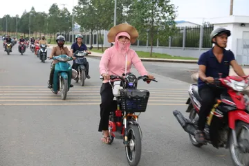 TP.HCM: Một số địa phương được điều chỉnh lương tối thiểu từ vùng III lên vùng II