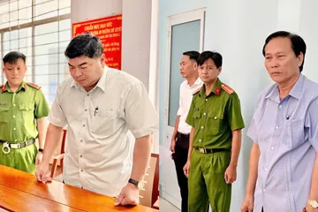 Vụ sai phạm đất đai tại Long Xuyên: Chuyển tội danh đối với 2 cựu phó chủ tịch 