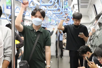 Tết Dương lịch, miễn phí vé cho 116 tuyến xe buýt và metro số 1