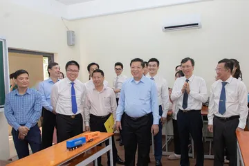 Trường ĐH Giao thông vận tải TP.HCM giảm 13 đầu mối, giải thể 45 bộ môn