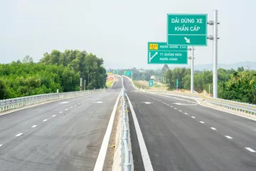 Toàn cảnh cao tốc Quảng Ngãi – Hoài Nhơn trước ngày thông xe