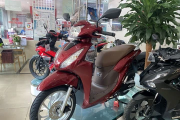 Xe máy điện lên ngôi - xe máy xăng hết thời 'làm giá': Người tiêu dùng hưởng lợi kép