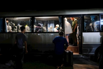 Cuộc đào thoát nghẹt thở của 13 thanh niên khỏi sòng bài Campuchia