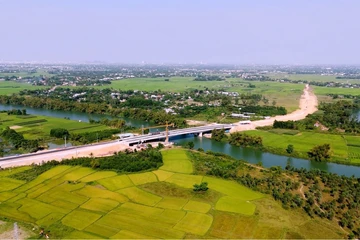 Đà Nẵng ra "tối hậu thư" cho hàng loạt dự án cầu không có đường dẫn