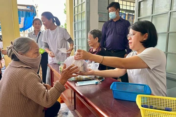 Sửa quy định hỗ trợ thuốc miễn phí: Bớt thủ tục, thêm hy vọng cho người yếu thế