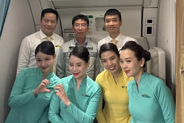 Bác sĩ Việt Nam cứu hành khách nước ngoài bất ngờ liệt mặt trên chuyến bay