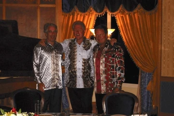 Vợ chồng cựu Tổng thống Clinton có thể bị khởi tố tội khinh thường quốc hội Mỹ