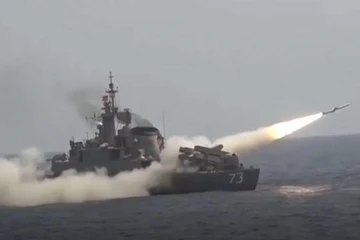 Tàu chiến Iran chìm ngoài khơi Sri Lanka