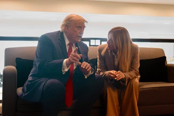 Mỹ-Ý căng thẳng chuyện ‘chụp ảnh’ giữa ông Trump và bà Meloni