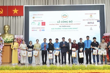 Toàn cảnh lễ ra mắt Chương trình 'An cư cùng người lao động' và phát động Giải thưởng 'Vì bạn xứng đáng' năm 2026