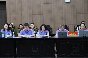 VKS đối đáp vụ cựu bộ trưởng Nguyễn Thị Kim Tiến: “Cỏ mọc quanh bệnh viện”, người dân bức xúc