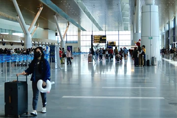 Khách về TP.HCM tăng mạnh, sân bay Tân Sơn Nhất vẫn thông thoáng