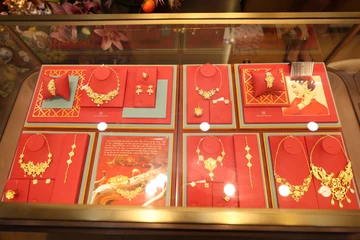 Vàng trong nước đắt hơn thế giới gần 22 triệu đồng: Cơ hội hay rủi ro?