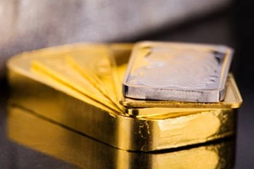 Giá vàng 'quay xe' giảm nhanh, chênh lệch trong nước và thế giới thu hẹp