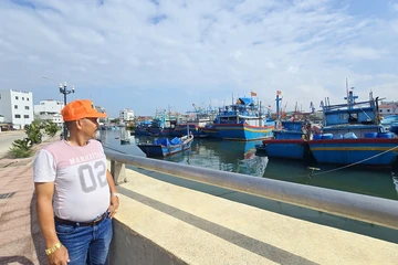 Nhiều tàu cá ngư dân Gia Lai chưa ra khơi vì sợ lỗ