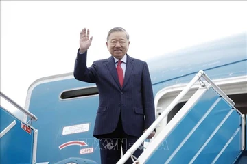 Tổng Bí thư Tô Lâm lên đường tham dự cuộc họp khai mạc Hội đồng Hòa bình về Gaza