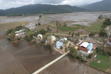 Gần 100 căn nhà tại Hòa Thịnh được hồi sinh sau lũ dữ