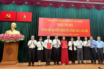 Thành ủy TP.HCM điều động cán bộ để giới thiệu, bầu giữ chức Chủ tịch Hội Liên hiệp Phụ nữ và Hội Chữ thập đỏ