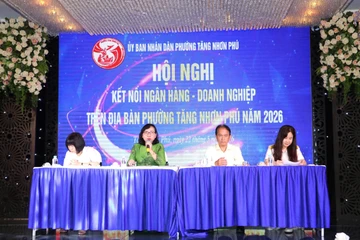 Ký kết dòng vốn hàng trăm tỉ đồng hỗ trợ doanh nghiệp tại phường Tăng Nhơn Phú