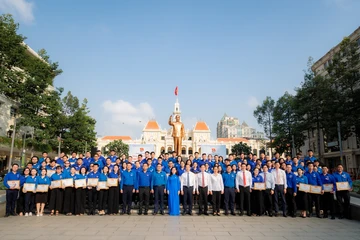 Đoàn UBND TP.HCM tuyên dương 125 gương Cán bộ Đoàn xuất sắc, Chi đoàn tiêu biểu