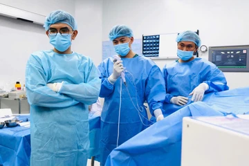 Người bệnh sỏi thận hưởng lợi từ kỹ thuật tán sỏi ít xâm lấn