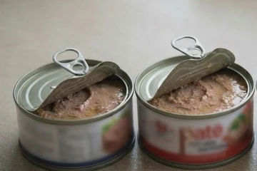 Loạt siêu thị ngưng bán sản phẩm Đồ hộp Hạ Long sau vụ thịt heo nhiễm bệnh