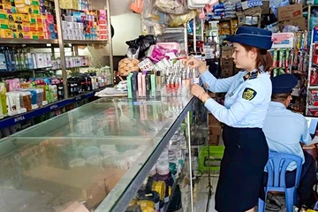 Cà Mau ra quân kiểm tra chống buôn lậu và hàng giả