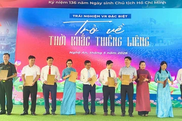 Tái hiện không gian Quảng trường Ba Đình năm 1945 bằng công nghệ VR tại Nghệ An