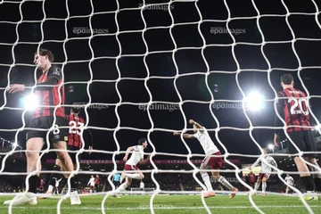 Rice bùng nổ, Arsenal làm mưa làm gió ở Ngoại hạng Anh