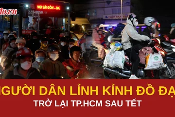 Người dân lỉnh kỉnh đồ đạc đổ về TP.HCM sau kỳ nghỉ Tết dài ngày 
