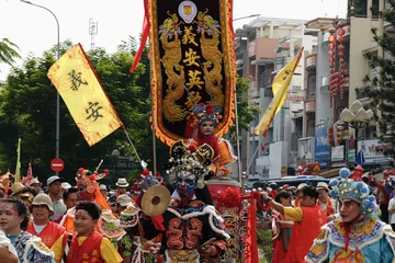 Lễ Nghinh Ông Quan Thánh Đế Quân khuấy động không khí lễ hội đầu năm ở TP.HCM