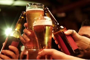 Tuyến tụy có thể bị hoại tử dù chỉ uống rượu mạnh trong thời gian ngắn