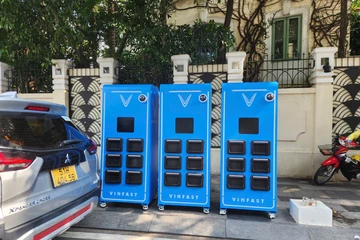 Lưu ý cho người dân muốn lắp đặt trạm sạc, tủ đổi pin xe máy điện