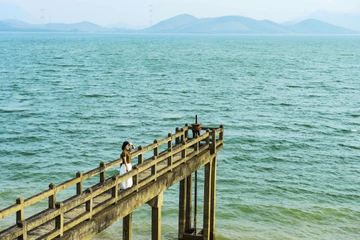 Ngắm vẻ đẹp hoang sơ, kỳ vĩ Hồ Yên Mỹ ở Thanh Hóa còn 'say ngủ'