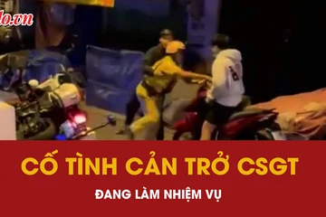 Thông tin mới vụ thanh niên giữ, lôi kéo CSGT khi bị kiểm tra nồng độ cồn