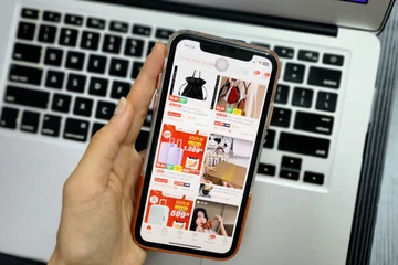 Đề nghị sửa đổi thời điểm lập hóa đơn với giao dịch trên sàn thương mại điện tử