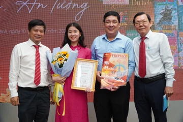 Báo Pháp Luật TP.HCM đạt giải Ba bìa Báo Xuân Bính Ngọ 2026