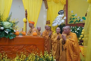 Trung ương Giáo hội Phật giáo Việt Nam cùng các phái đoàn viếng tang Trưởng lão Hòa thượng Thích Thanh Dục