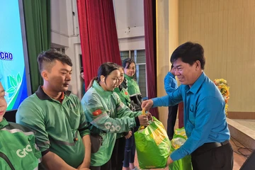 TP.HCM đồng loạt tổ chức nhiều hoạt động chăm lo dịp Tháng Công nhân 2026